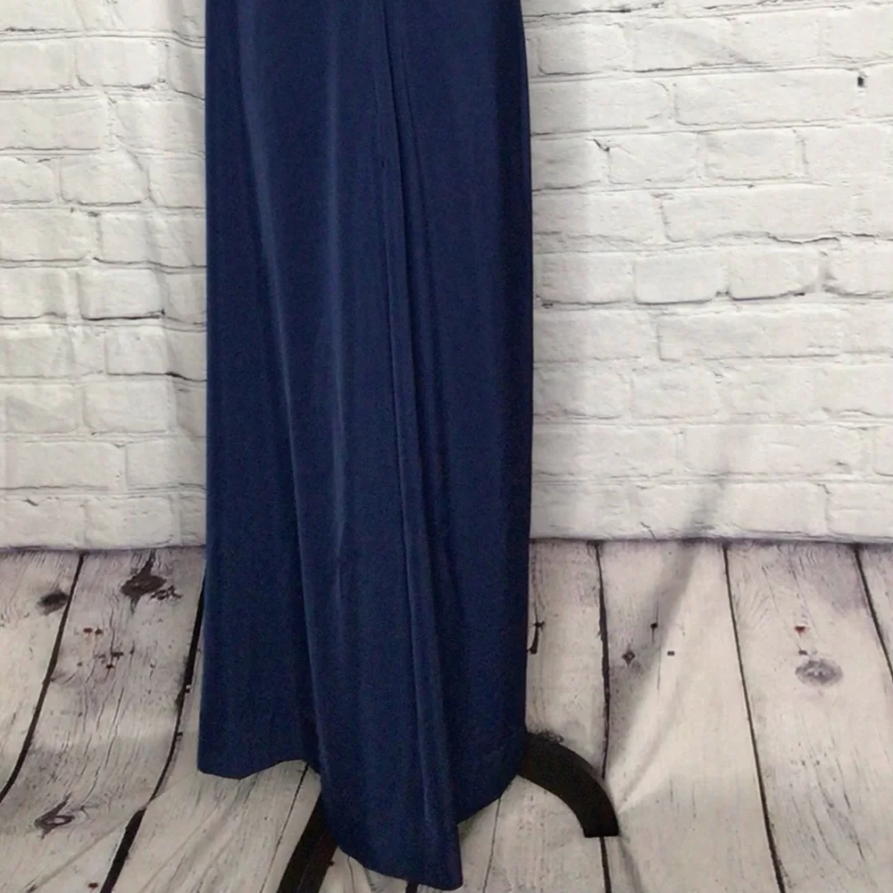 Veiled Collection Navy Blue Eva Essential Sleeveless Midi Dress Medium NWT